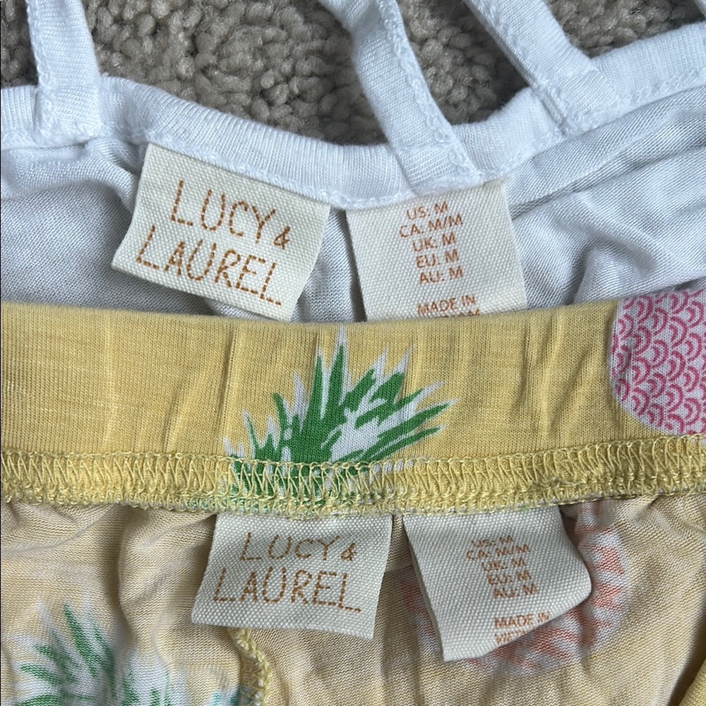 Lucy & Laurel White Pineapple Tank Top and Yellow Pineapple Shorts PJ Set, M - Picture 3 of 3
